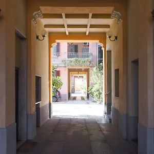 https://apt-primopiano-carcano.italymilanhotels.net